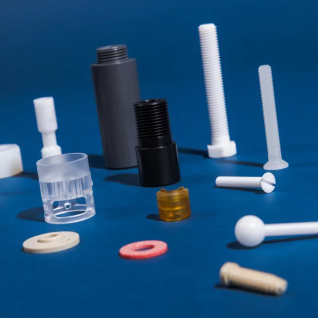 Isolants pour la connectique
